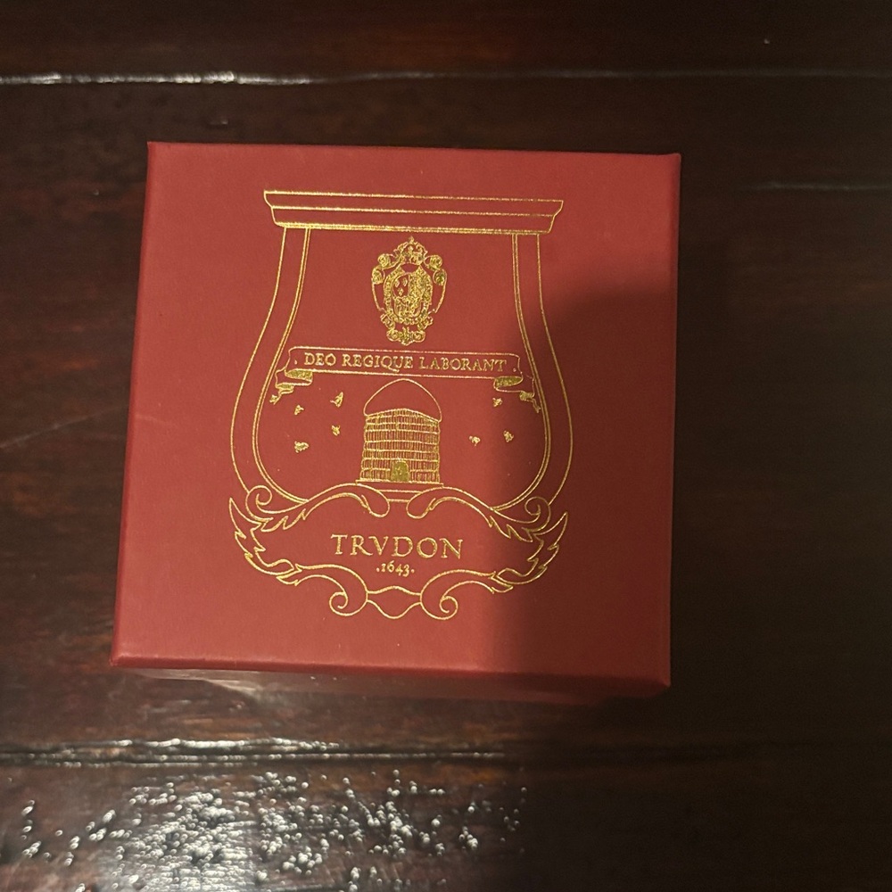Cure Trudon Balmain Red and Gold Box